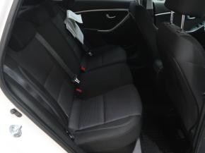 Hyundai i30  1.4 CVVT 