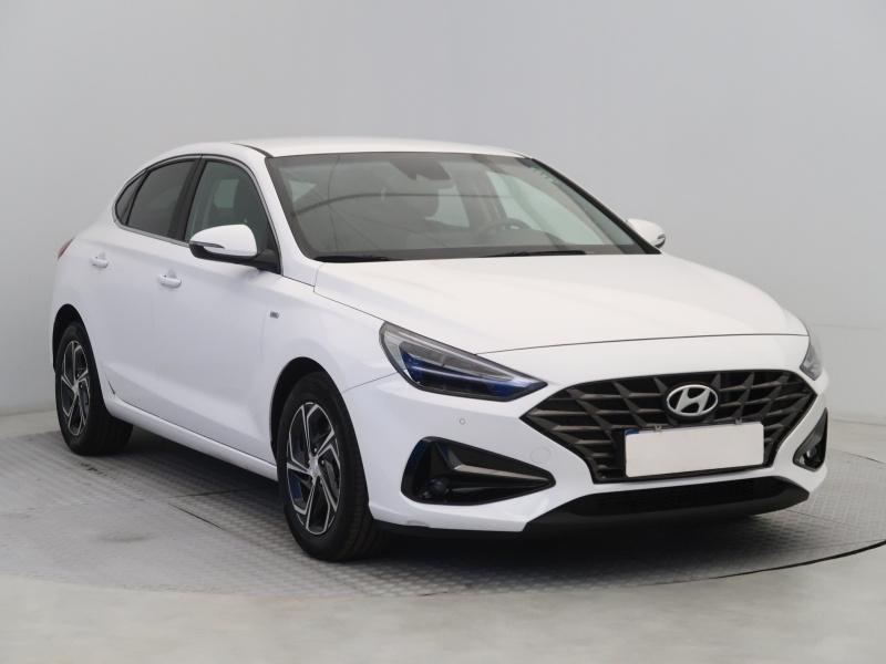 Hyundai i30 Fastback  1.5 T-GDI MHEV