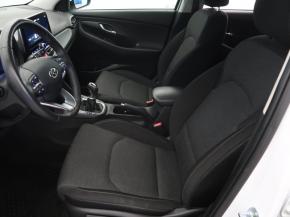 Hyundai i30 Fastback  1.5 T-GDI MHEV 