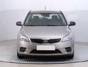 Kia Ceed  1.4 CVVT 