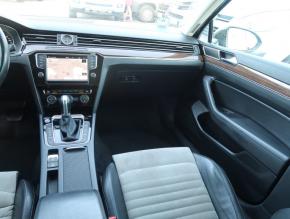 Volkswagen Passat  2.0 TDI 