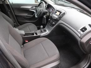 Opel Insignia  2.0 CDTI 