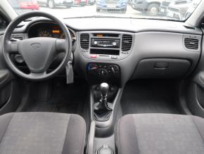 Kia Rio  1.4 16V 