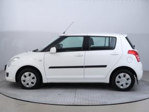 Suzuki Swift  1.3 i 