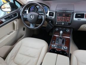 Volkswagen Touareg  3.0 TDI 