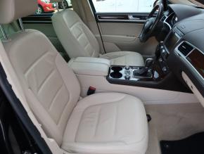 Volkswagen Touareg  3.0 TDI 