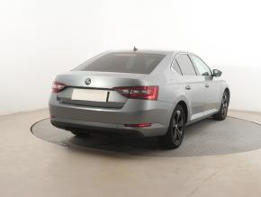 Škoda Superb  2.0 TDI 