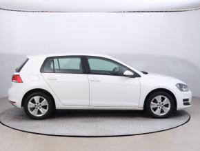 Volkswagen Golf  1.2 TSI 