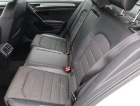 Volkswagen Golf  1.2 TSI 