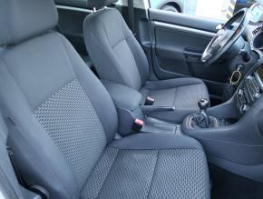 Volkswagen Golf  1.6 