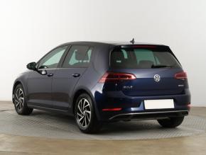 Volkswagen Golf  1.5 TSI 