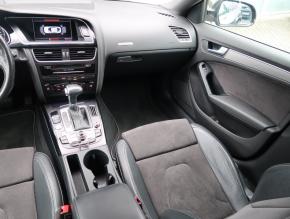 Audi A5  3.0 TDI S-Line 