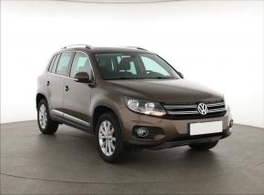 Volkswagen Tiguan  2.0 TSI 