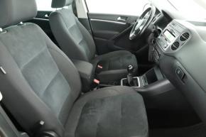 Volkswagen Tiguan  2.0 TSI 