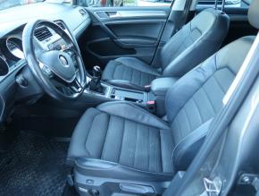 Volkswagen Golf  1.2 TSI 