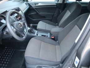 Volkswagen Golf  1.6 TDI 