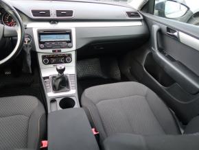 Volkswagen Passat  1.6 TDI 