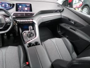 Peugeot 3008  1.2 PureTech Allure 