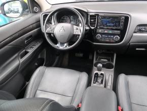 Mitsubishi Outlander  2.2 DI-D 