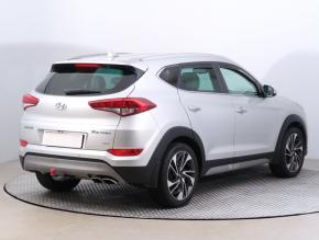 Hyundai Tucson  2.0 CRDi 