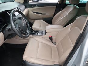 Hyundai Tucson  2.0 CRDi 