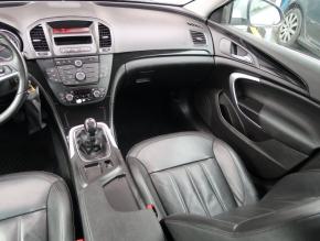 Opel Insignia  2.0 CDTI 