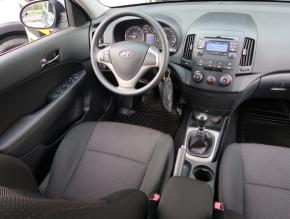 Hyundai i30  1.4 CVVT 