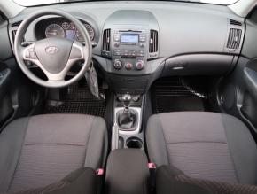 Hyundai i30  1.4 CVVT 