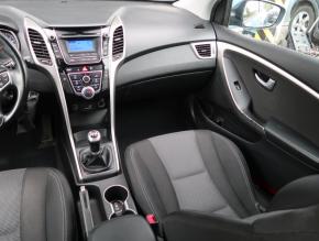 Hyundai i30  1.6 MPI Comfort 