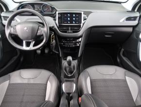 Peugeot 2008  1.2 PureTech 