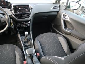 Peugeot 2008  1.2 PureTech 