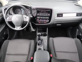 Mitsubishi Outlander  2.0 