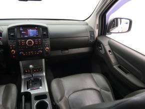 Nissan Navara  3.0 dCi 