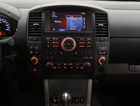 Nissan Navara  3.0 dCi 