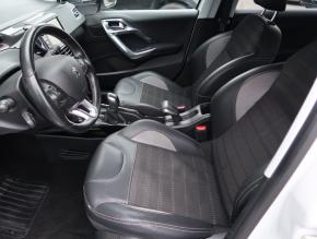 Peugeot 2008  1.6 BlueHDi 