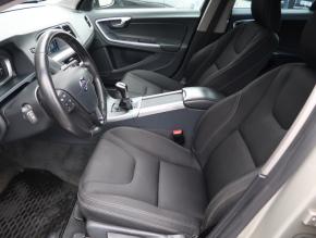 Volvo V60  D4 2.0 