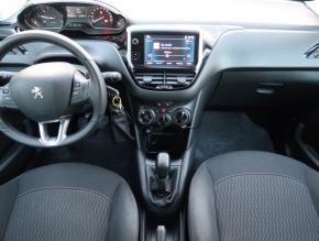 Peugeot 208  1.2 PureTech 