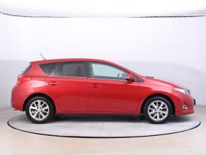 Toyota Auris  1.6 Valvematic 