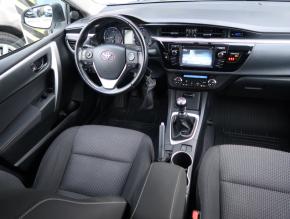 Toyota Corolla  1.6 Valvematic 