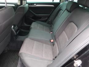 Volkswagen Passat  2.0 TDI 