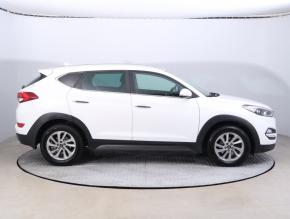 Hyundai Tucson  2.0 CRDi 