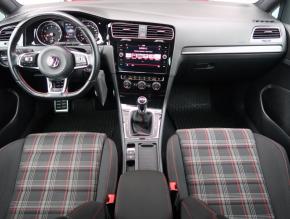 Volkswagen Golf  2.0 GTI 