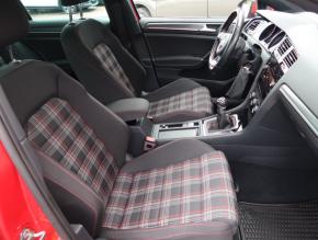 Volkswagen Golf  2.0 GTI 