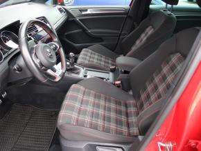 Volkswagen Golf  2.0 GTI 