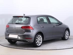 Volkswagen Golf  1.0 TSI 