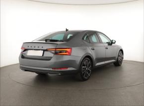 Škoda Superb  2.0 TDI Sportline 