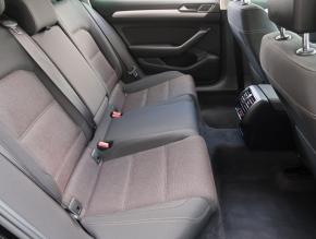 Volkswagen Passat  2.0 TDI 