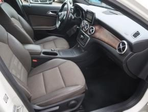 Mercedes-Benz GLA  GLA 220 CDI 4MATIC 