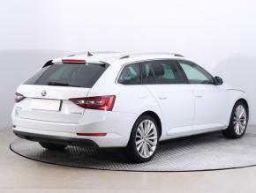 Škoda Superb  2.0 TDI Style 