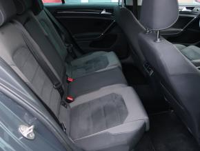 Volkswagen Golf  2.0 TDI 